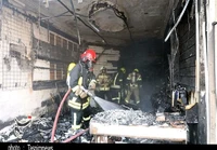 آتش‌سوزی انبار نوشت‌افزار در خیابان معراج تهران