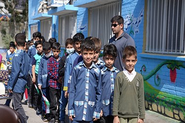 نمایش مهربانی در جشن عاطفه‌ها