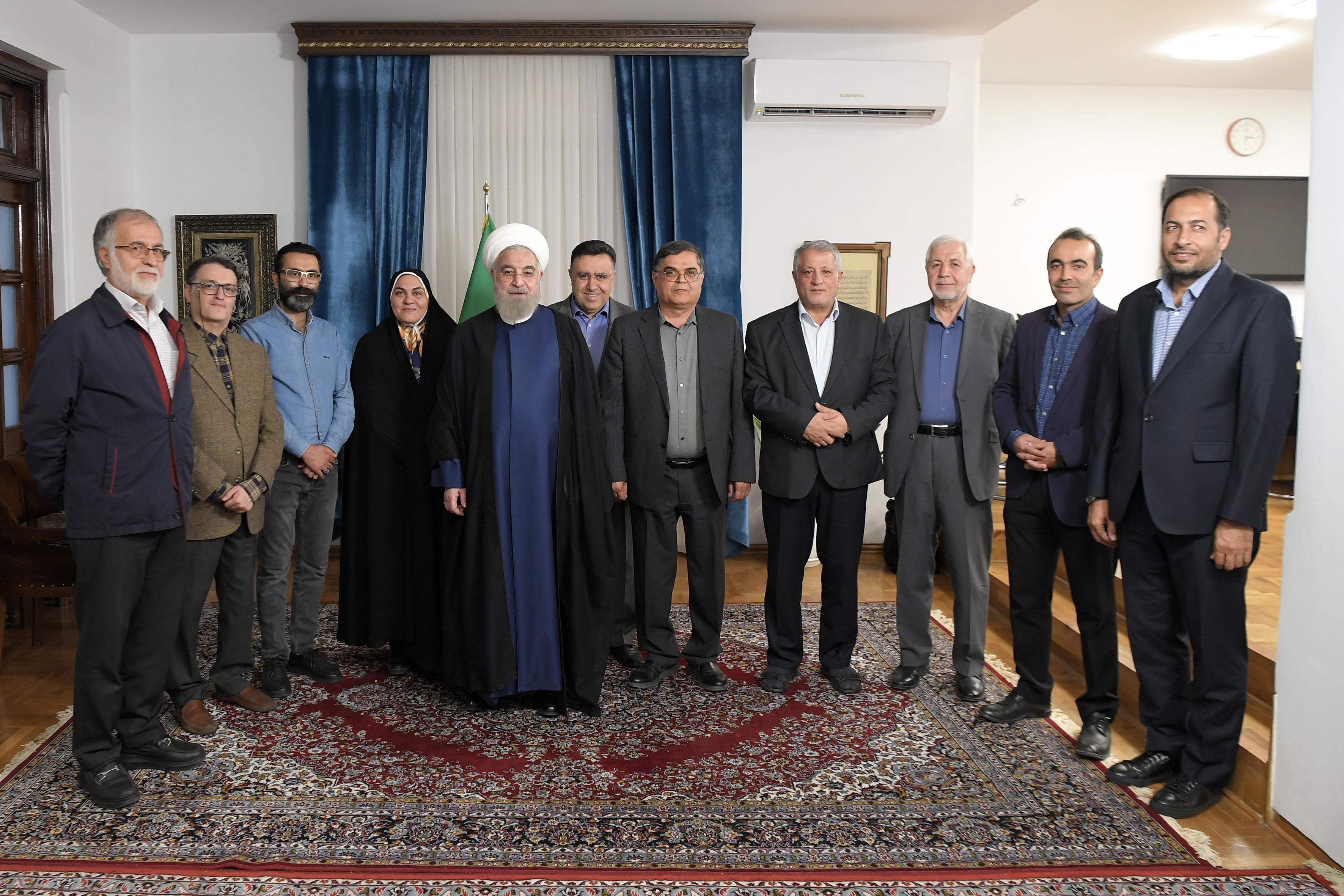 روحانی: سکوت و انفعال راه حل نیست، صندوق رای و انتخابات راهکار نهایی است