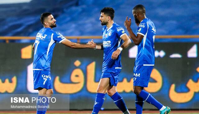جذب دو بازیکن خارجی حلال مشکلات فنی استقلال