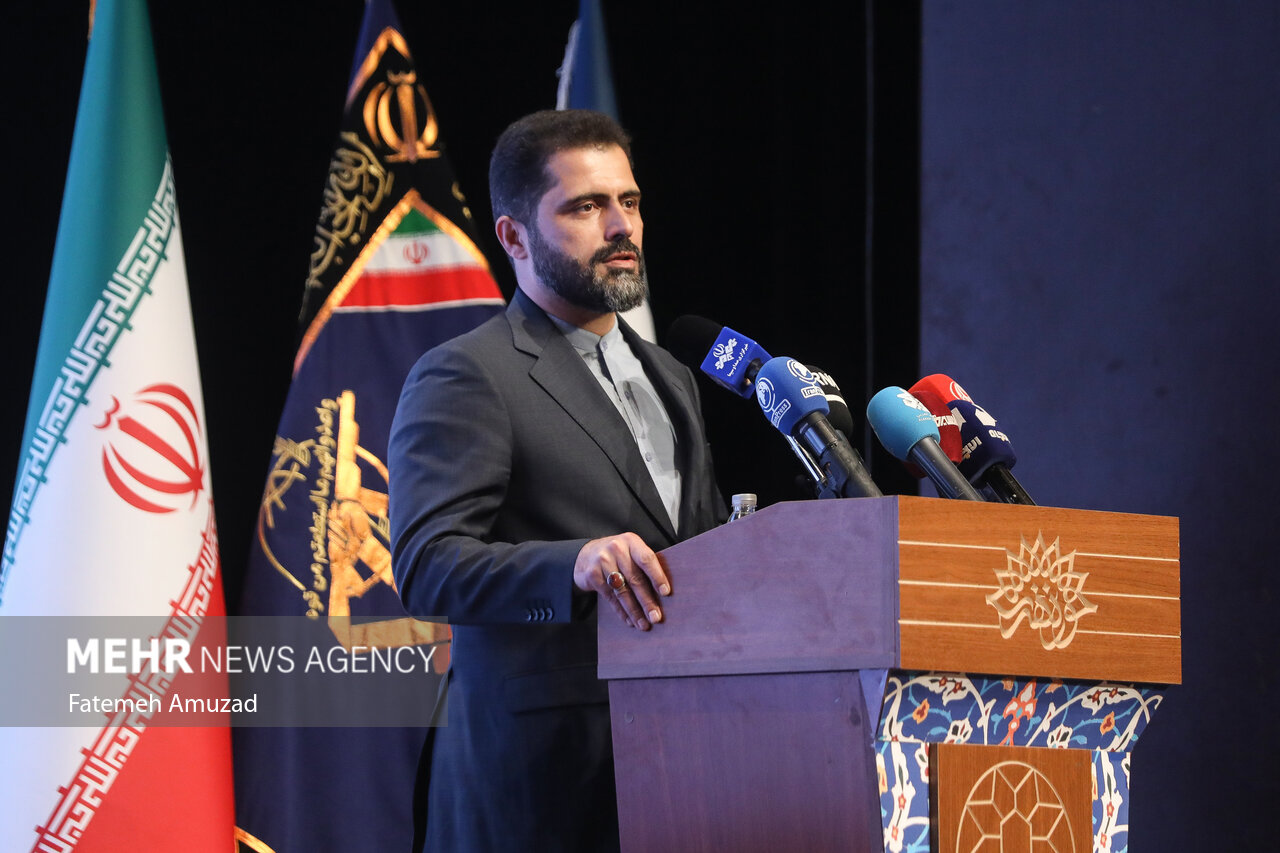 مراسم رونمایی از مستند پرچمدار