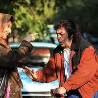 وقتی با دوستامون که مهاجرت کردند صحبت می‌ کنیم!