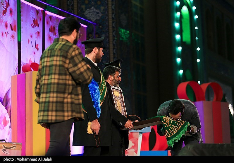 مراسم گلریزان همدلی برای ظهور در مسجد جمکران