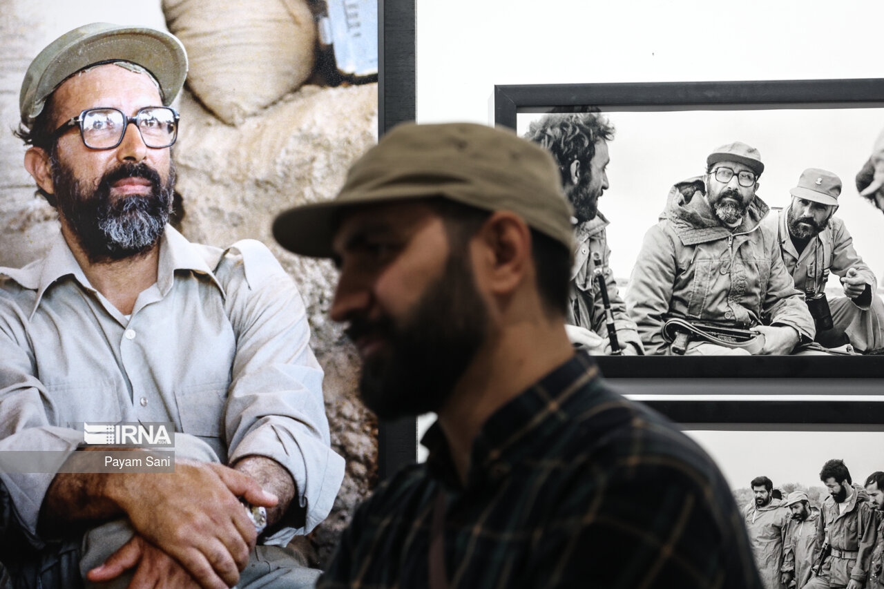 نمایشگاه «عکاسِ چریک»