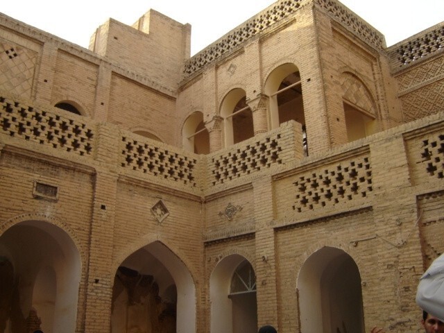 خطر در کمین خانه ۲۰۰ ساله طلوعی دزفول