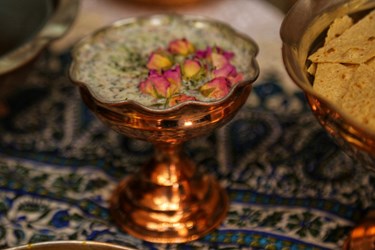 مسابقه آشپزی و شیرینی‌پزی سنتی در استان البرز