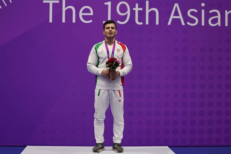 اشک های مرد طلایی ایران روی سکو