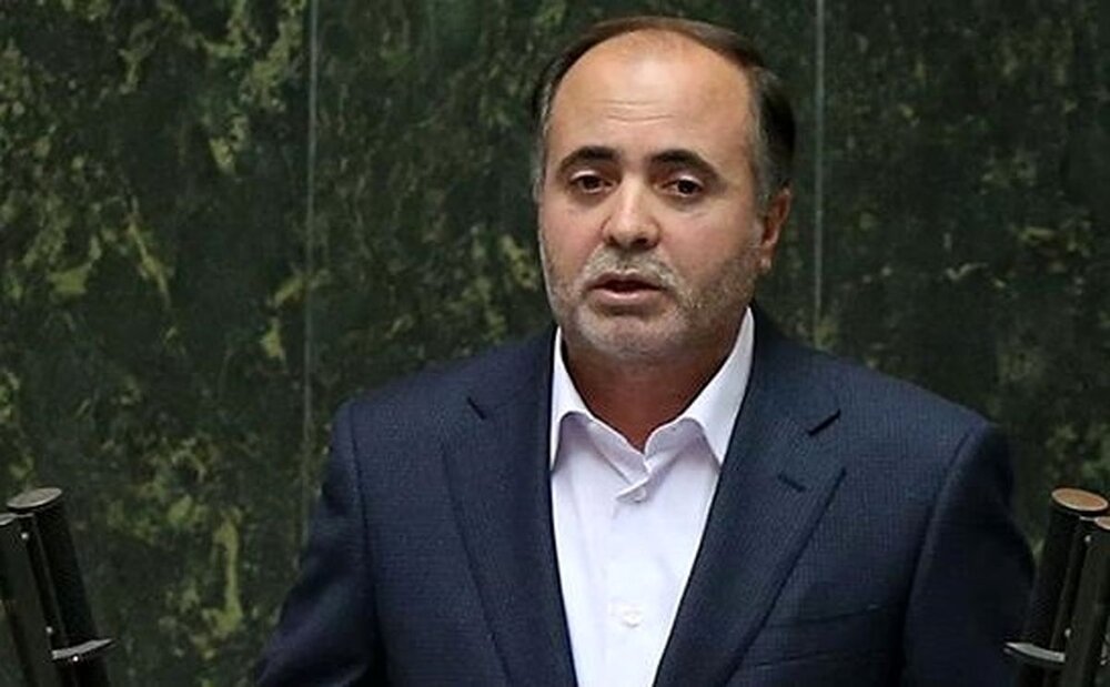 نوری قزلجه: غیرشفاف‌ترین تصمیمات در مجلس مدعیِ شفافیت گرفته شد 