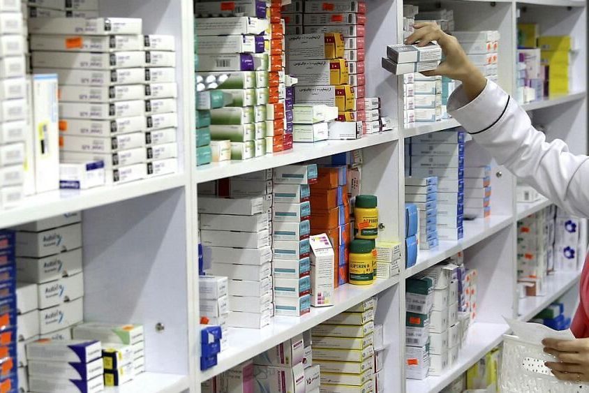 مخبر: کاهش قیمت تمام شده باید در دستور کار شرکتهای دارویی قرار گیرد