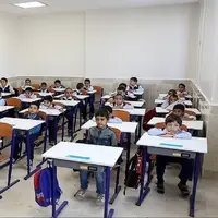 لاکچری بازی در مدارس ممنوع!