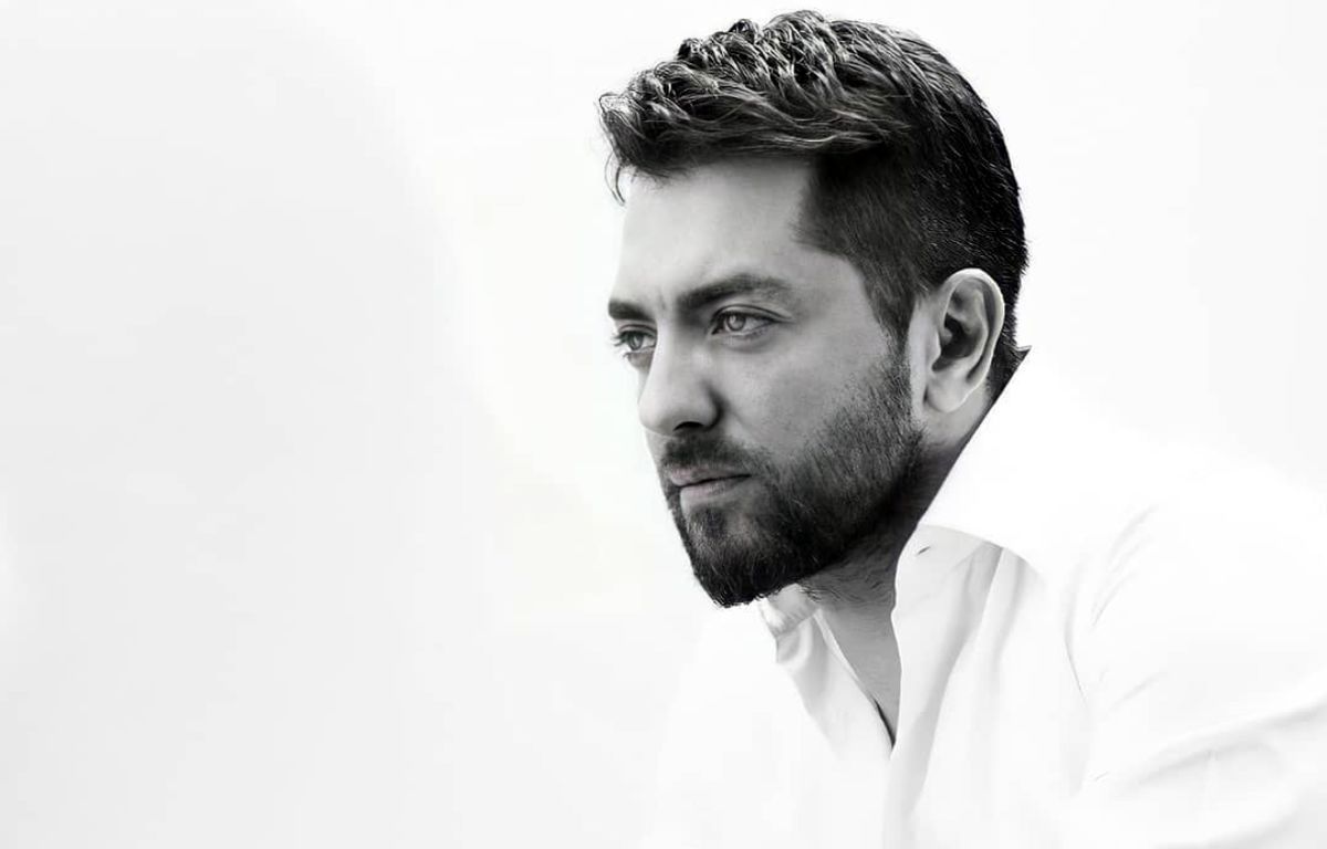 چهره ها/ ژست جذاب و دیدنی بهرام رادان حین سفر