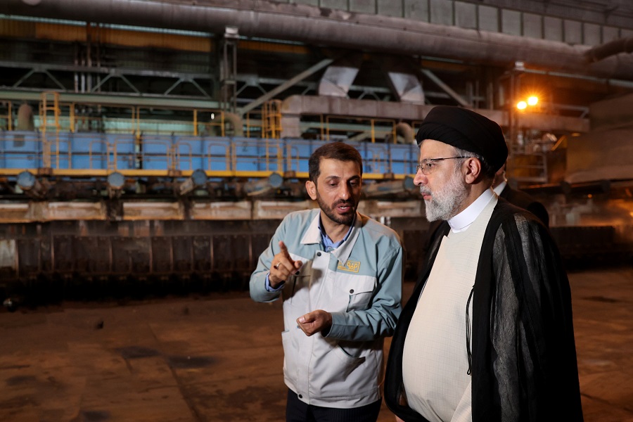 عکس/ گفت و گوی رئیس جمهور با کارکنان فولاد مبارکه اصفهان 