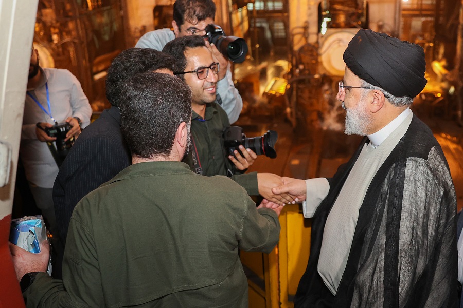 عکس/ گفت و گوی رئیس جمهور با کارکنان فولاد مبارکه اصفهان 