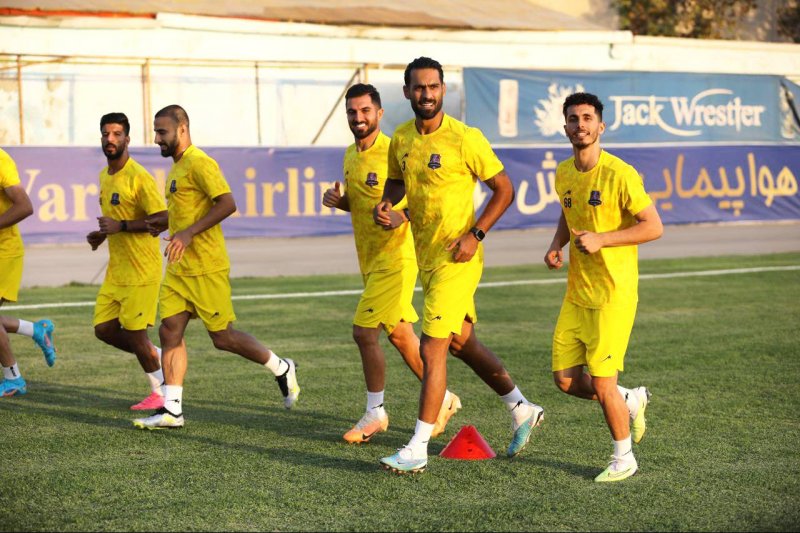 نساجی با رنگ رقیب سنتی الهلال تمرین میکند