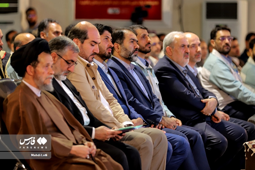 عکس/ سفر «رئیس جمهور» به اصفهان