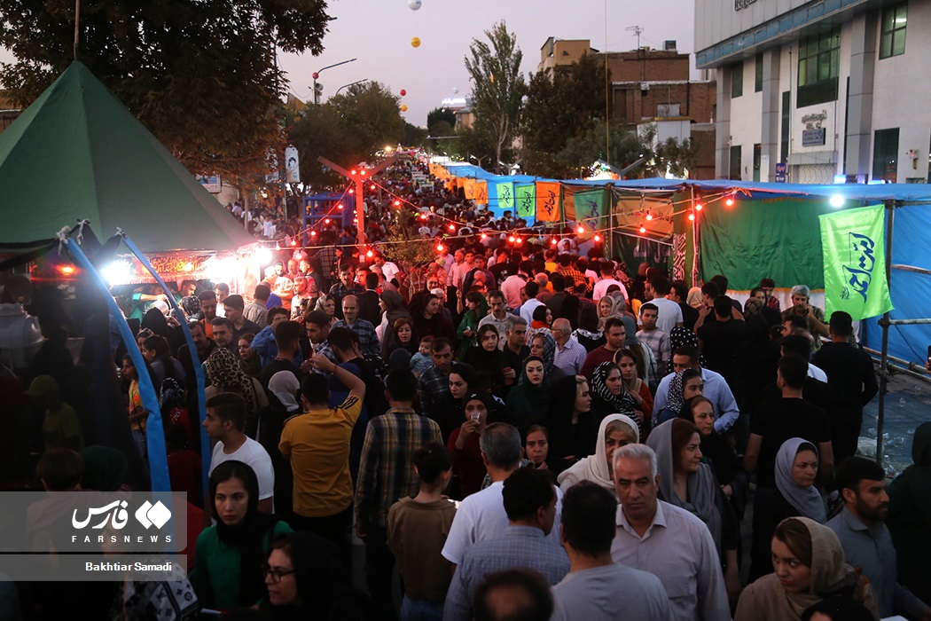 عکس/ پذیرایی سنندجی ها در جشن بزرگ «مهمانی امت احمد» 