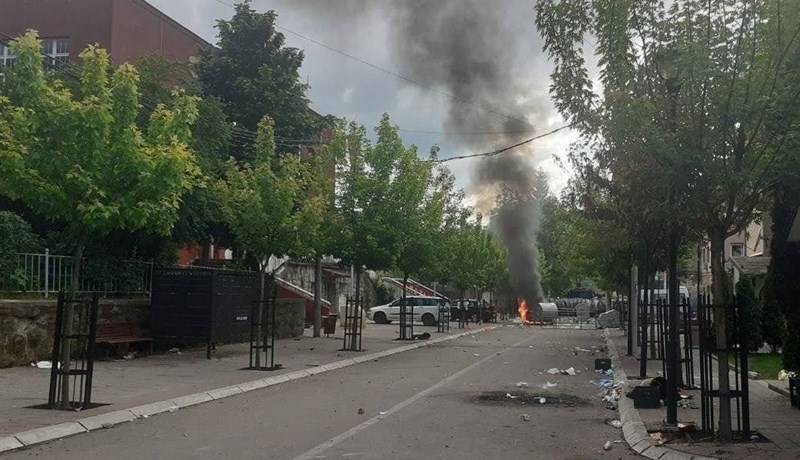 ناتو نیروهای خود را در کوزوو تقویت میکند