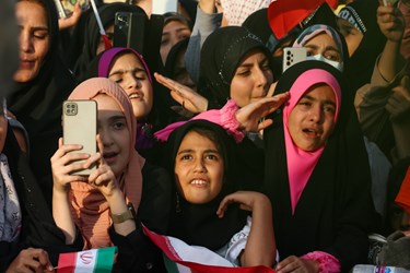 اجرای سرود «سلام فرمانده ۲» با حضور ابوذر روحی در قزوین