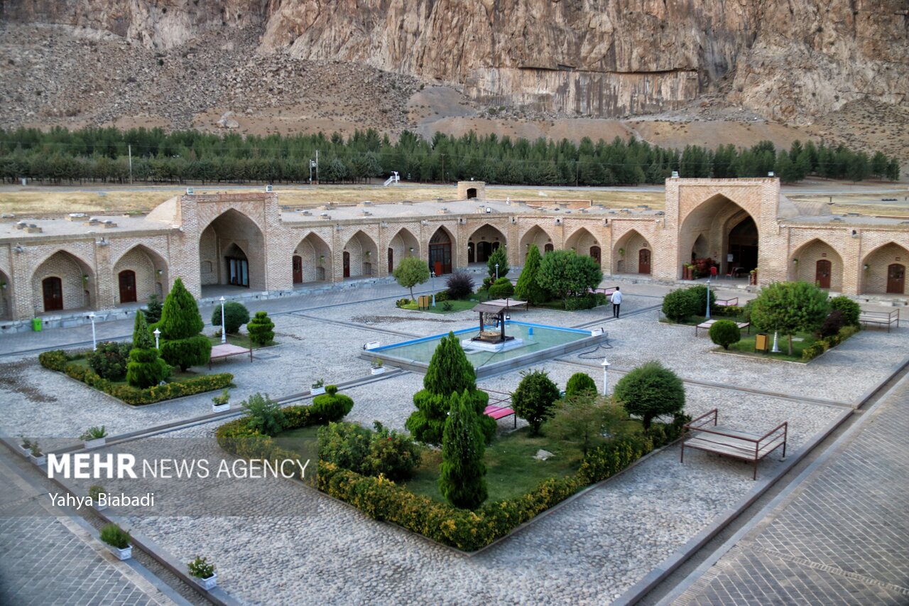کاروانسرای «بیستون»