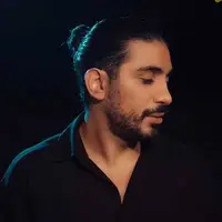 آهنگ دلی «این آخرا» با اجرای کسری زاهدی 