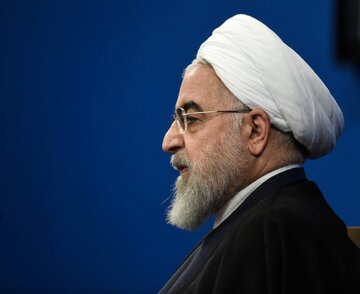 عکس حسن روحانی و هاشمی رفسنجانی با لباس نظامی