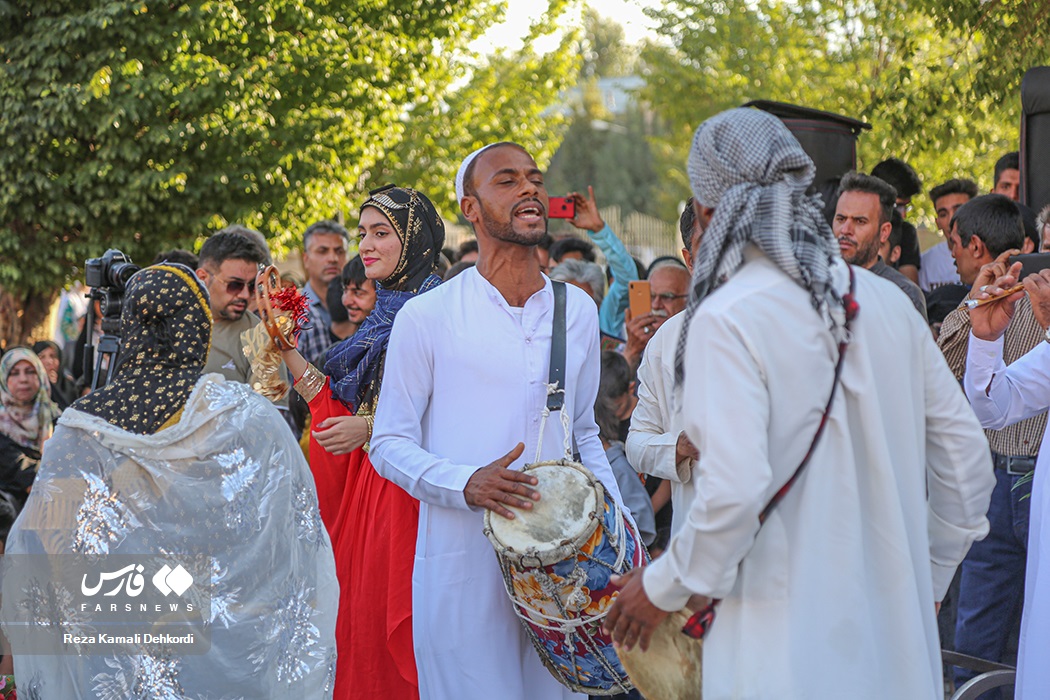 عکس/ جشنواره بین‌المللی نمایش‌های آیینی و سنتی در شهرکرد