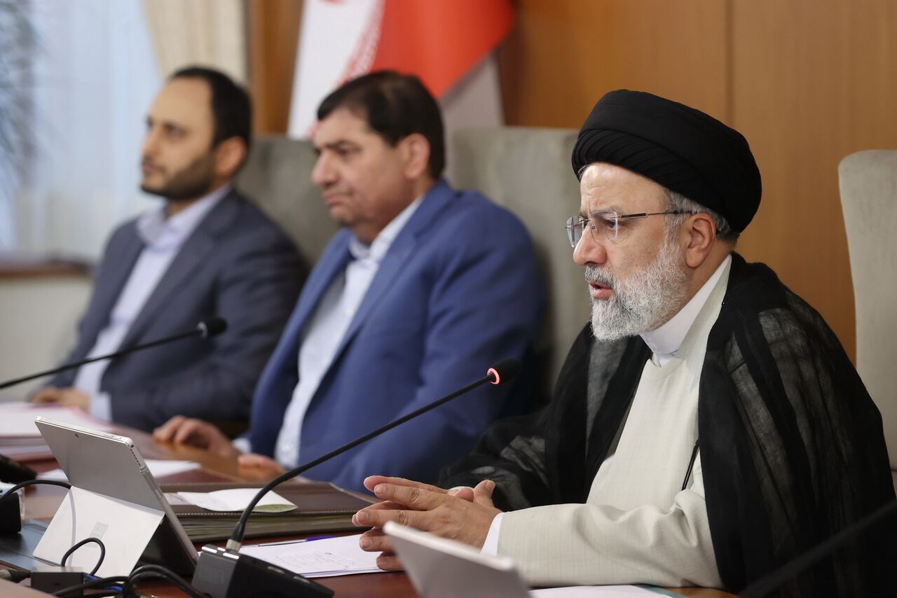 ماموریت رئیسی به مخبر برای حمایت مالی از تولیدکنندگان