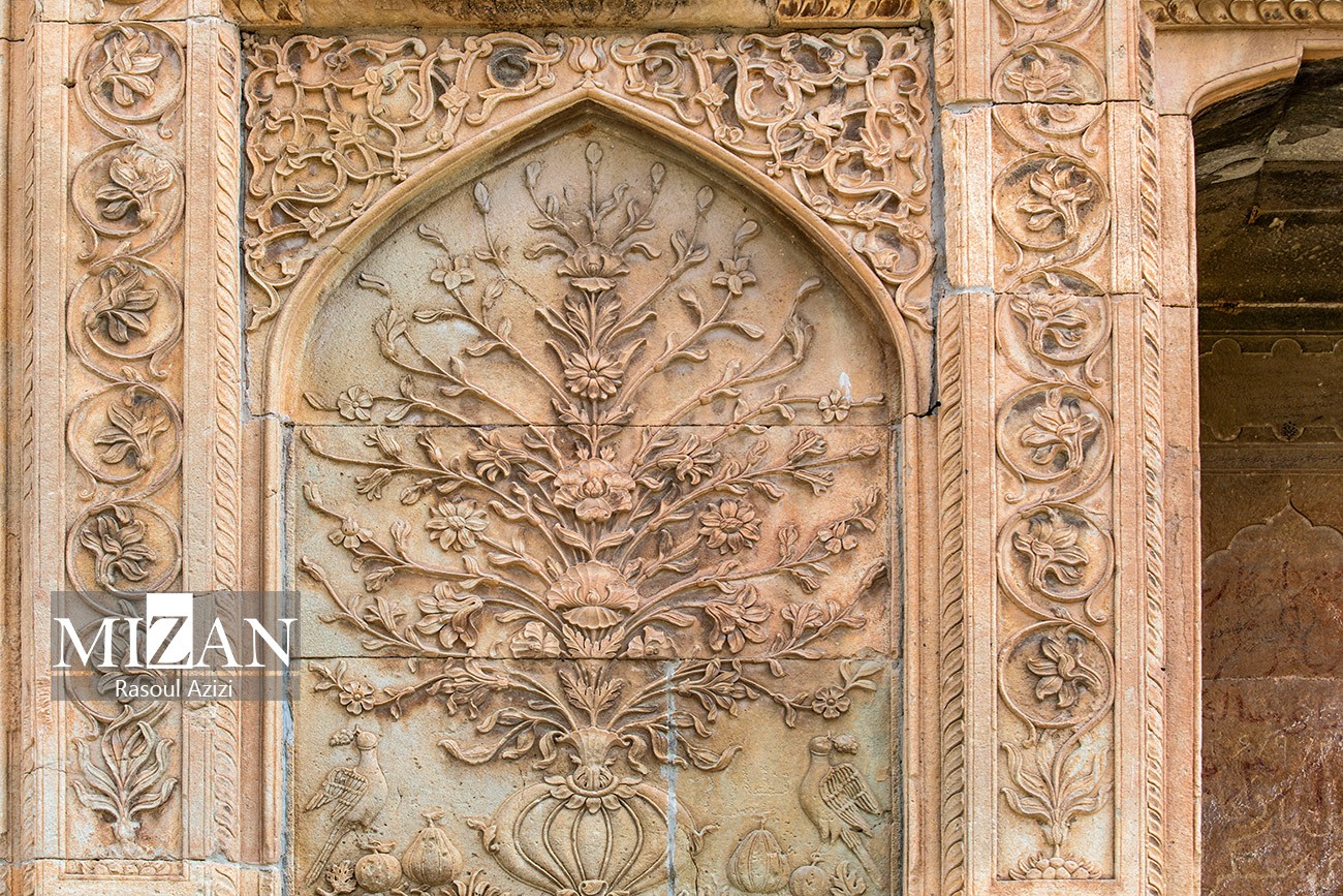 عمارت خورشید در کلات نادری