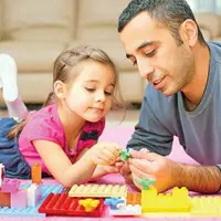 مهارت زندگی/ مزایای بازی پدر با فرزند برای نمرات مدرسه