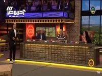 بچه شترمرغ رو پرت کرد سمت داور!