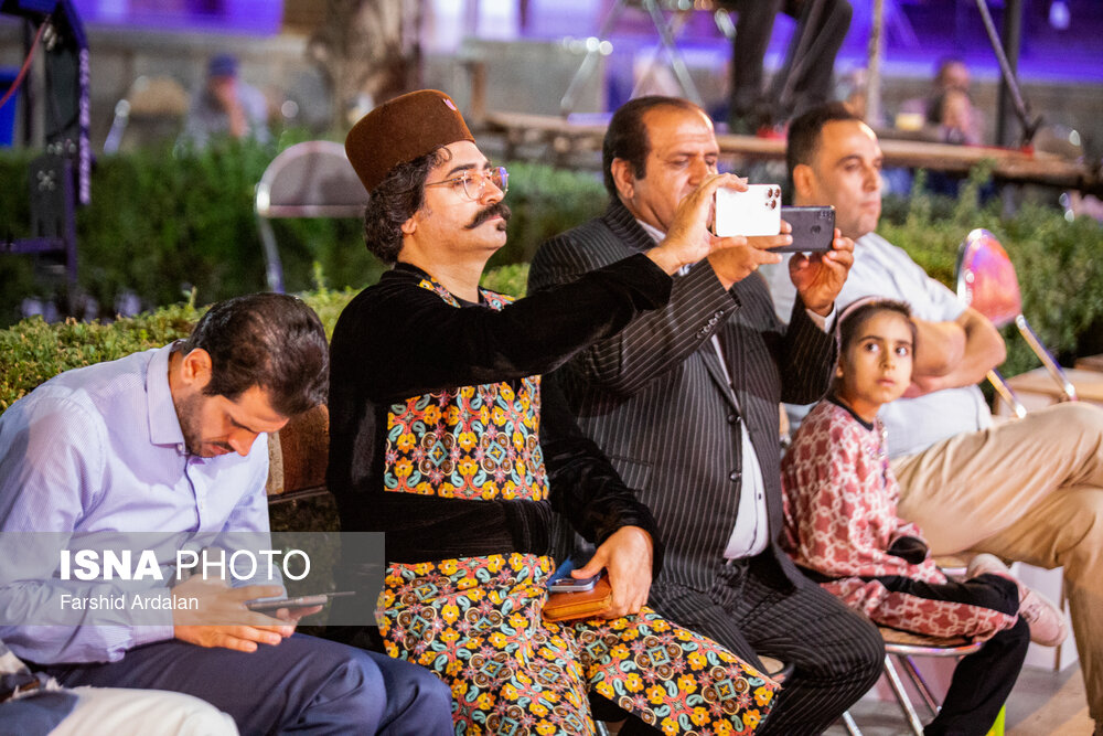 نخستین جشنواره موسیقی سنتی ویژه اقوام ایرانی در سنندج