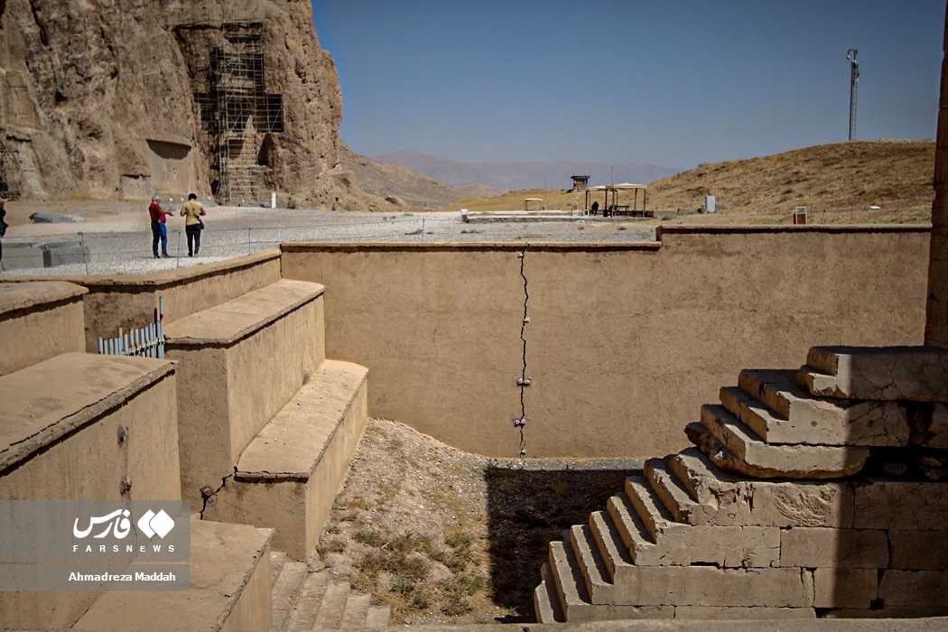 عکس/ آسیب جدی به «بنای تاریخی نقش رستم»