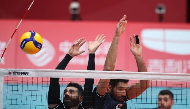 جایگاه یازدهمی والیبال ایران به خطر افتاد