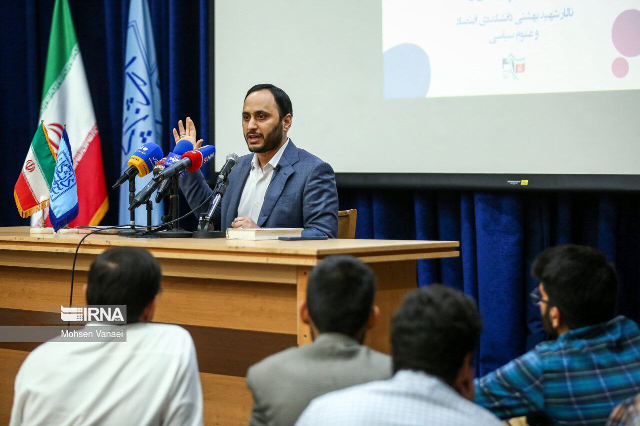  نشست پرسش و پاسخ سخنگوی دولت با دانشجویان