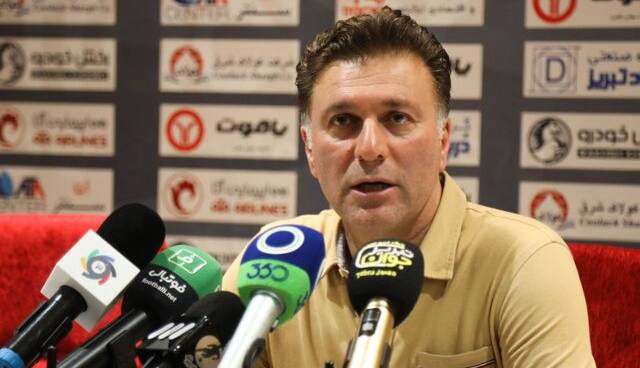 انتقاد مدیر تراکتور نسبت به برنامهریزی سازمان لیگ