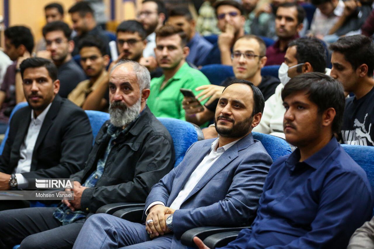  نشست پرسش و پاسخ سخنگوی دولت با دانشجویان