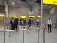 بازیکنان الاتحاد در حال ترک ایران در فرودگاه شهید بهشتی