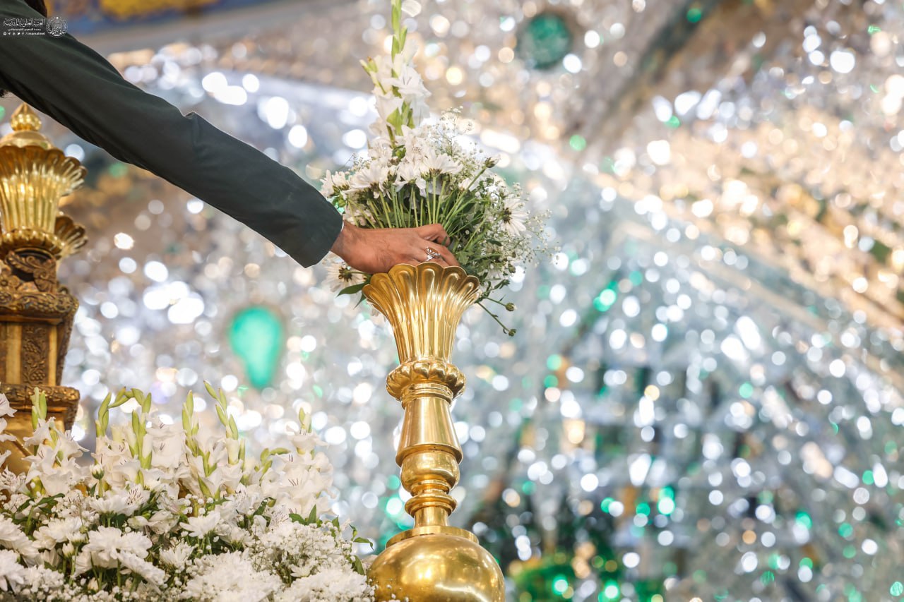 عکس/ گل آرایی حرم امیرالمومنین(ع) به مناسبت میلاد پیامبر (ص)