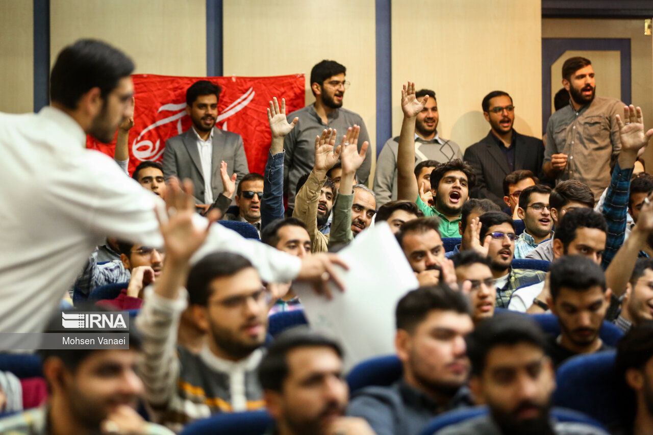  نشست پرسش و پاسخ سخنگوی دولت با دانشجویان