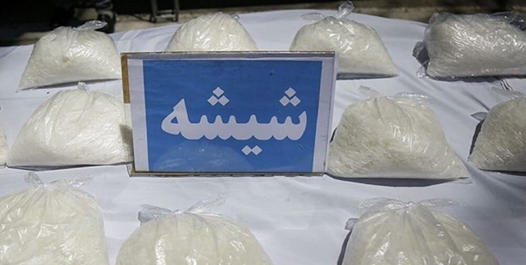 کشف 67 کیلو مخدر شیشه از محموله گچ در بندرعباس!