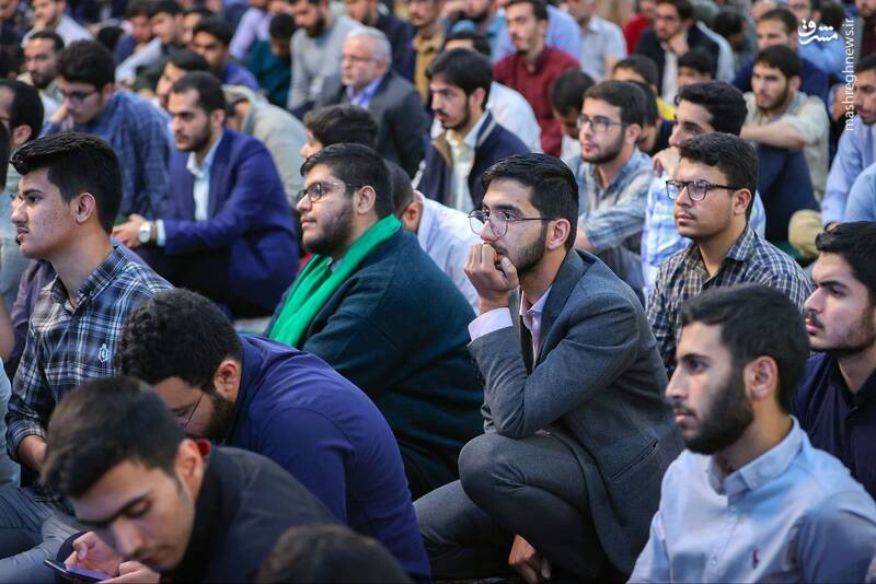 عکس/ رئیسی در جشن میلاد پیامبر اعظم دانشگاه امام صادق
