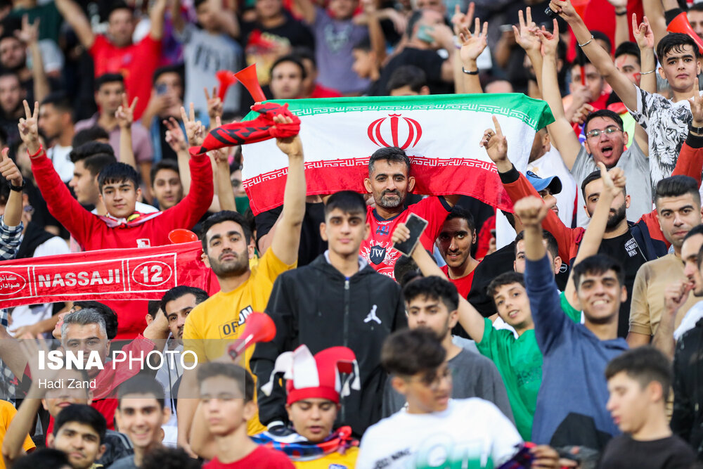عکس/ هوادارانِ دیدار نساجی - الهلال عربستان