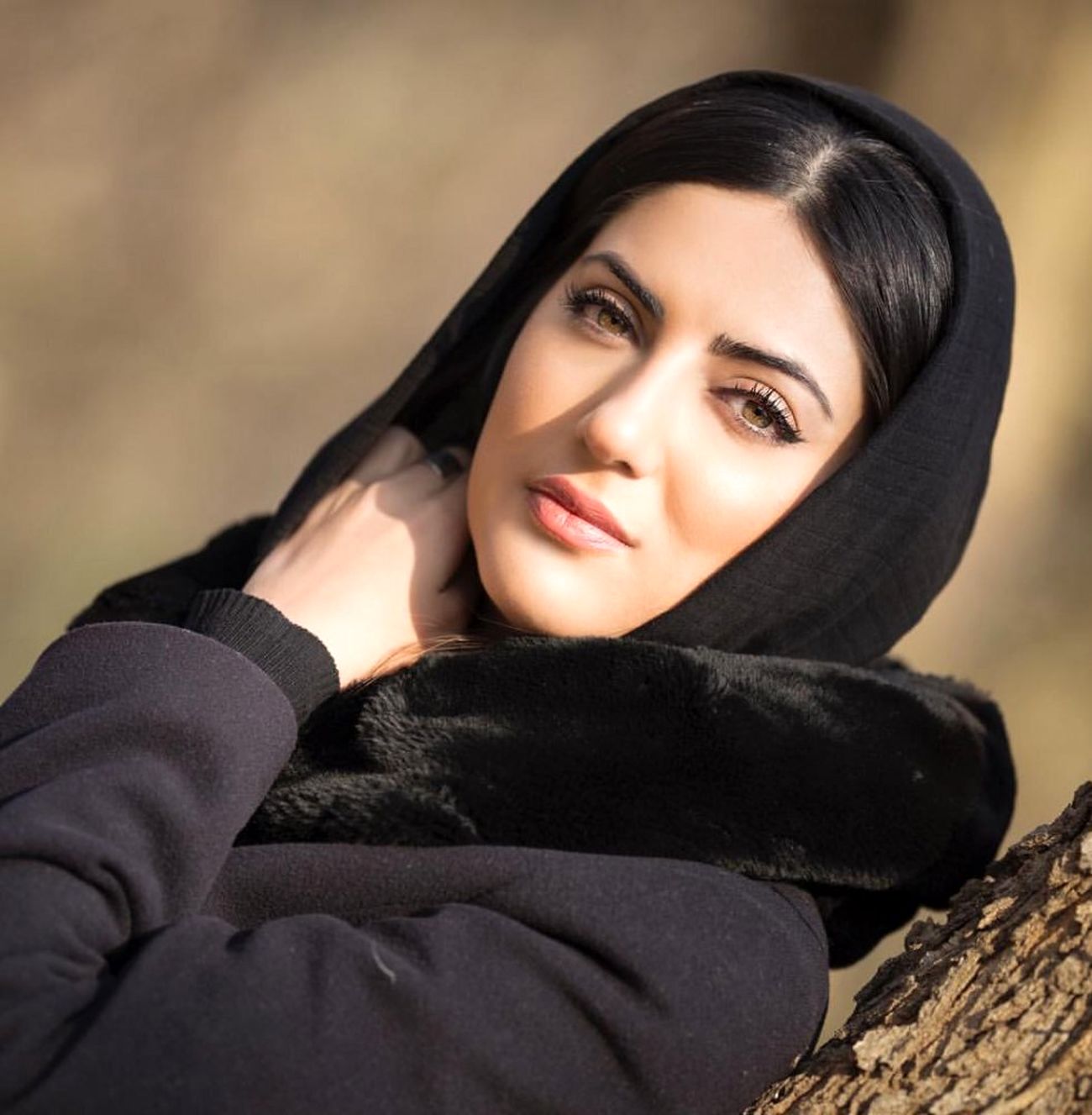 چهره ها/ عکسی از هلیا امامی در کنار مرحوم فردوس کاویانی