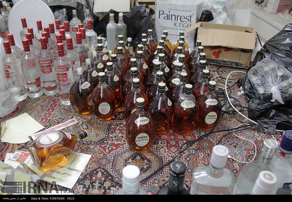 کشف کارگاه بزرگ تولیدی مشروبات الکلی در شیراز