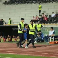 آزادی یک لحظه دو نیمار در زمین داشت!