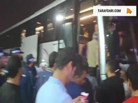 کاروان پرسپولیس در میان تشویق هواداران ورزشگاه را ترک کرد