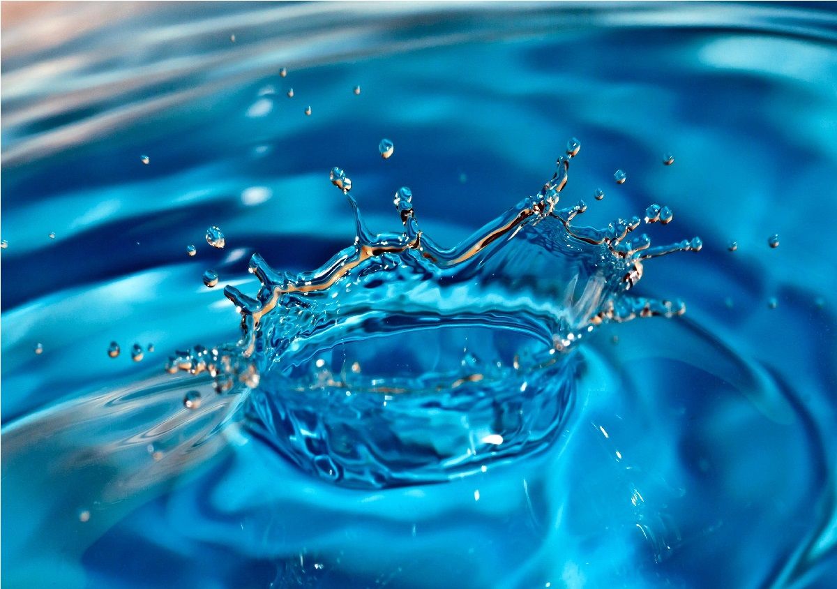 ضرب المثل/ گره بر آب زدن