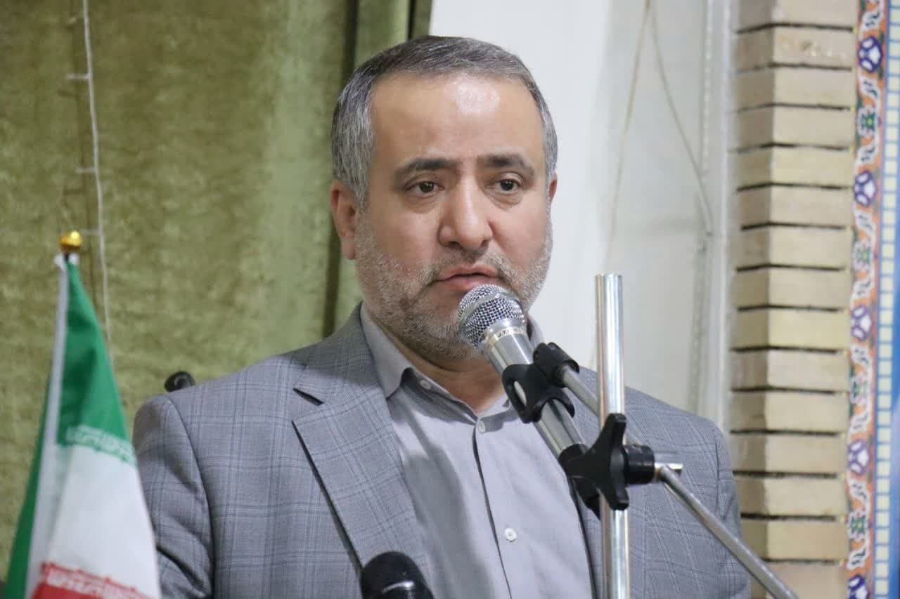 افرادی که بر طبل تفرقه در استان میکوبند، بیمارند!