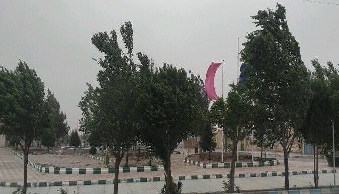 وزش باد شدید و بارش پایتخت را فرا میگیرد