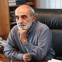 انتقاد «شریعتمداری» از وزیرخارجه درباره ماجرای اصفهان